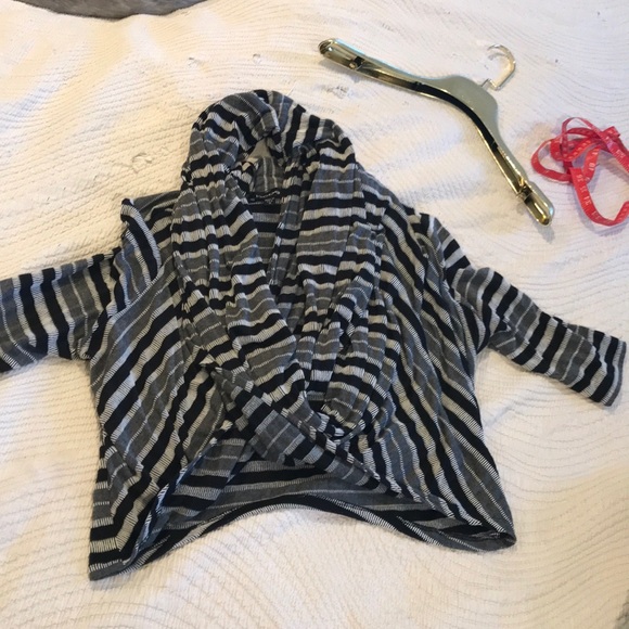BEBE brand | Hoodie/  shawl/scarf/ sweater - Picture 13 of 16